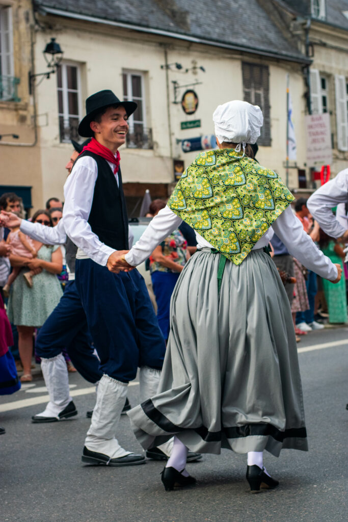danseur et danseuse du Berry